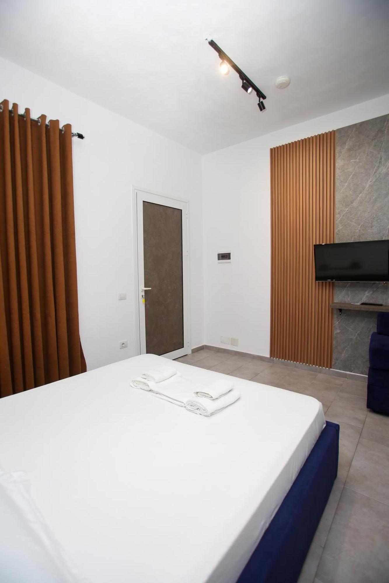Hotel Aqua Blue