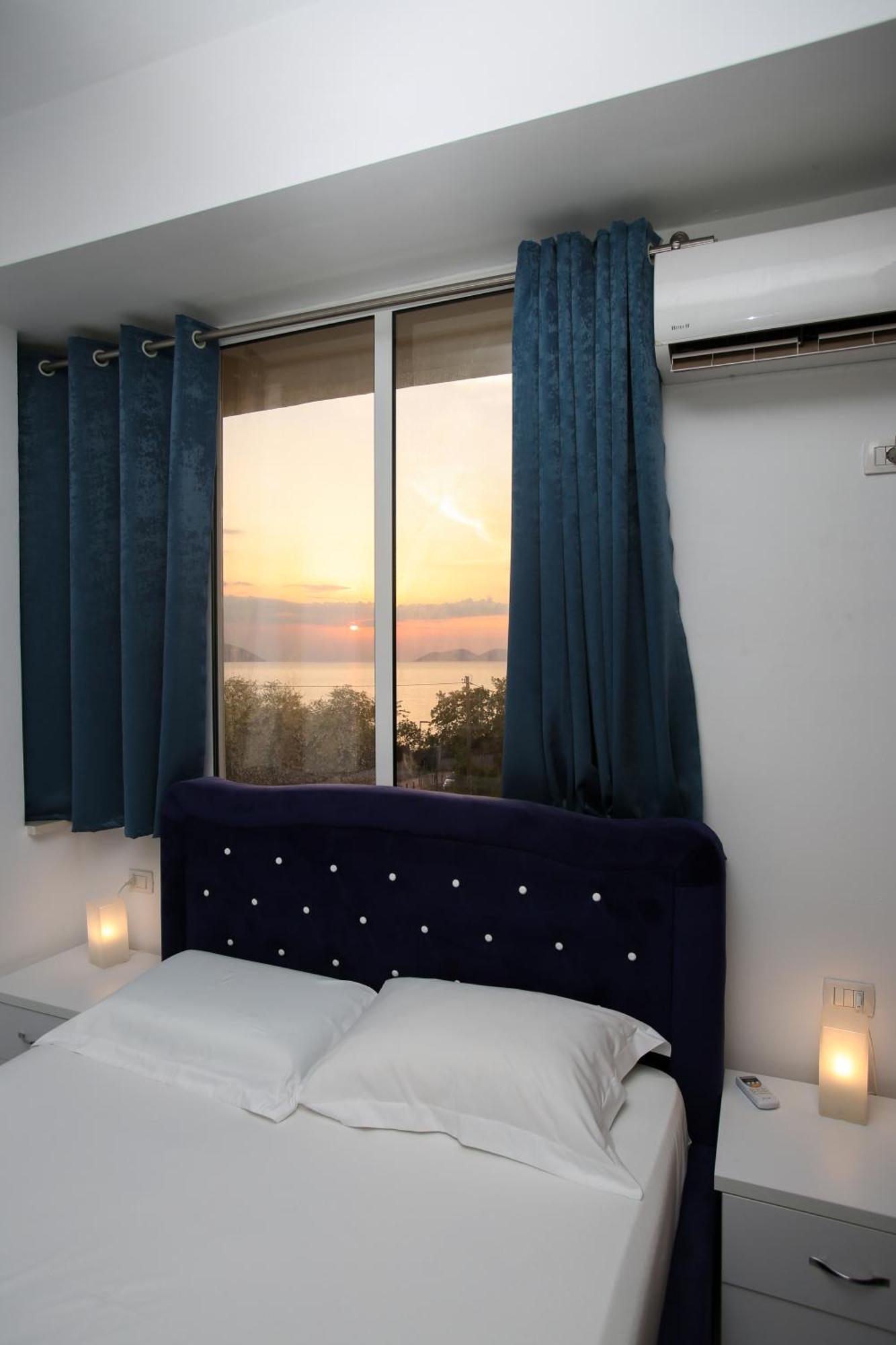Aqua Blue 4* Vlorë