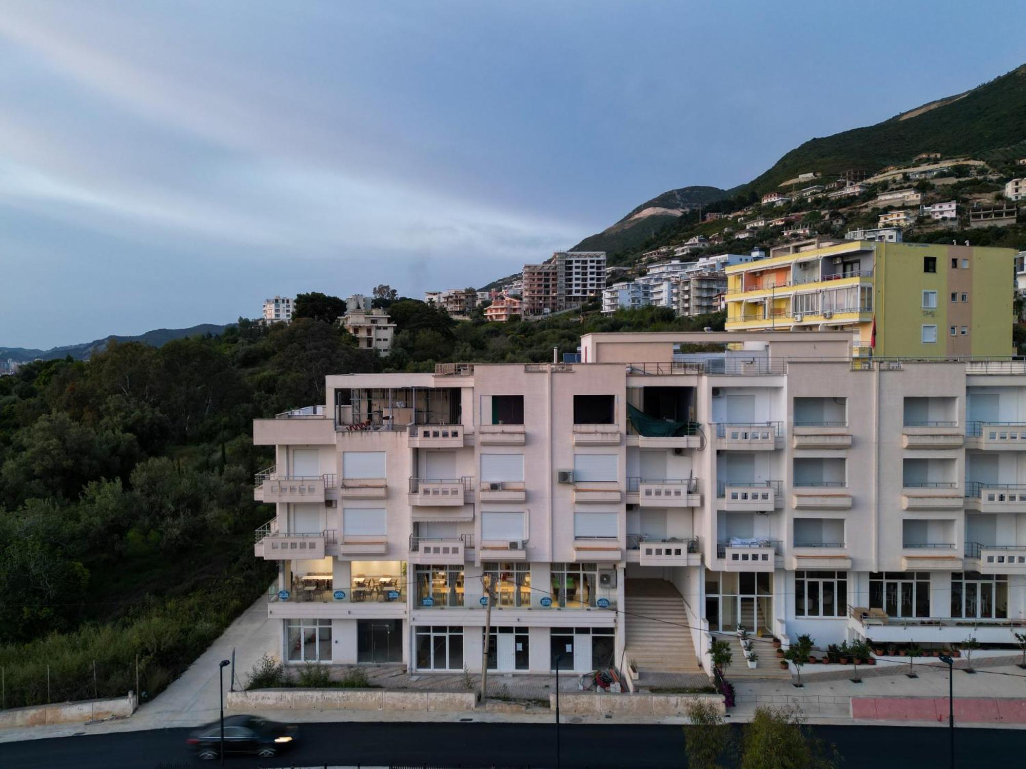 Hotel Aqua Blue